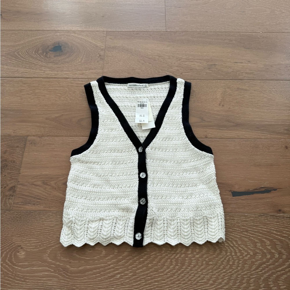 Abercrombie & Fitch Cream Knit Tank Top with Black Trim